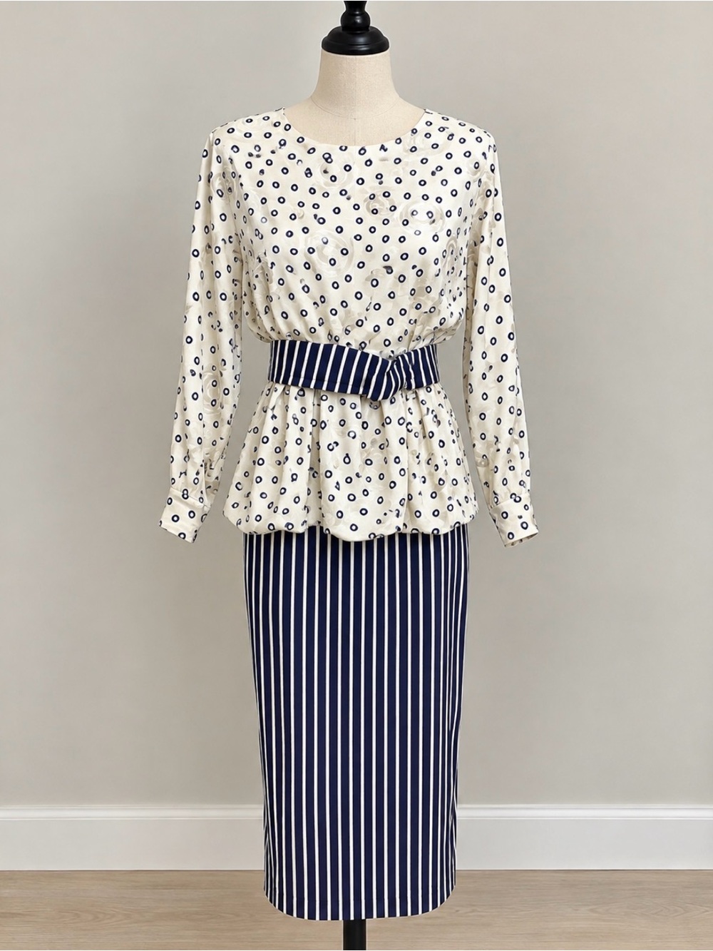 Vintage Leslie Rubin 100% Silk Dress Size 10 Navy Ivory Polka Dot Stripe Belted